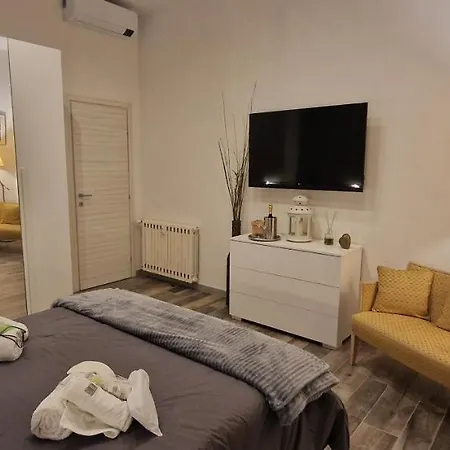 R.&t. House Roma