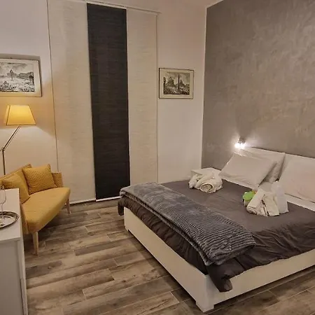R.&t. House Roma